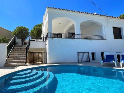 Villa met zwembad en zeezicht Roses 10P Herfstvakantie vrij!, Vacances, Maisons de vacances | Espagne, Costa Brava, Maison de campagne ou Villa