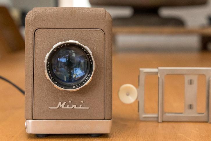 Vintage Minolta dia projector, Audio, Tv en Foto, Diaprojectoren, Gebruikt, Ophalen of Verzenden