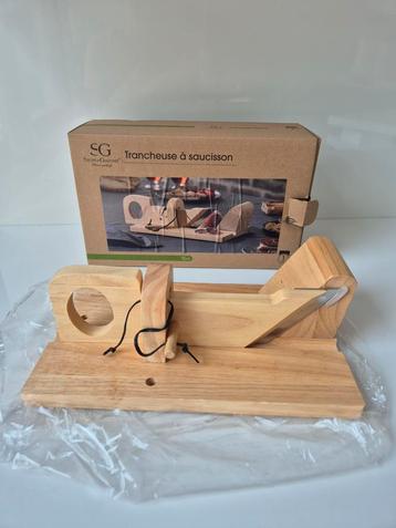  Trancheuse à saucisson en bois - Secret de Gourmet  beschikbaar voor biedingen