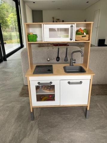 Ikea kinderkeuken in prima staat beschikbaar voor biedingen