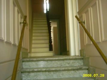 Unieke gelijkvloers met Hof beschikbaar voor biedingen