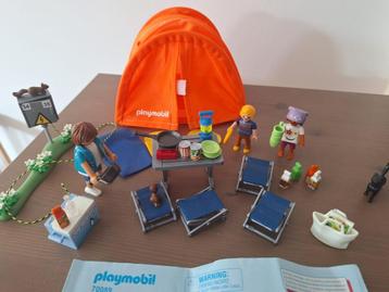 Playmobil 70089 - Kampeerders met tent beschikbaar voor biedingen