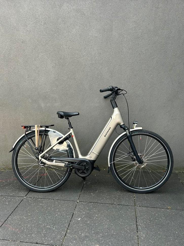 Batavus finez e-bike riemaandrijving smart, Fietsen en Brommers, Elektrische fietsen, Zo goed als nieuw, Batavus, 47 tot 51 cm