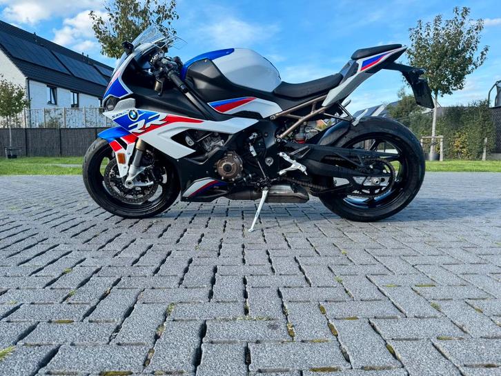 Bmw S1000rr, Motos, Motos | BMW, Entreprise, Super Sport, plus de 35 kW, 2 cylindres, ABS, Transmission par cardan, Régulateur de vitesse