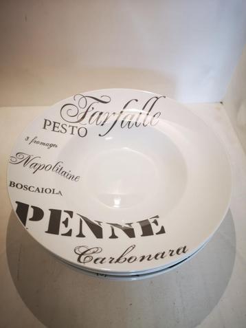 MAISON DU MONDE PLATEN VAN HOLLE POTEN beschikbaar voor biedingen