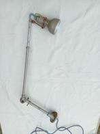 Industriële wandlamp jaren 50, Huis en Inrichting, Lampen | Wandlampen, Ophalen of Verzenden, Zo goed als nieuw, Metaal