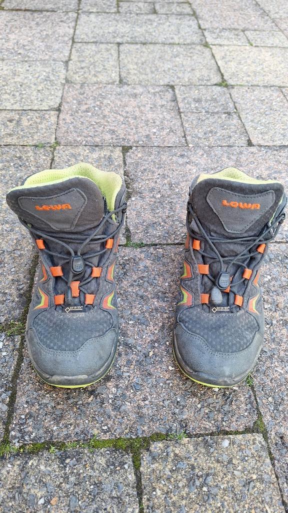 LOWA wandelschoenen voor kids (maat 34), Sport en Fitness, Bergsport en Wandelen, Zo goed als nieuw, Ophalen