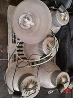 Industriele lampen, Enlèvement