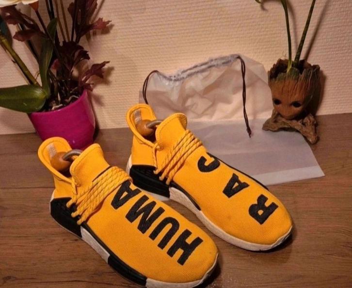 Adidas x Human Race van Pharrell Williams _ Maat _ 44, Kleding | Heren, Schoenen, Zo goed als nieuw, Sneakers, Overige kleuren