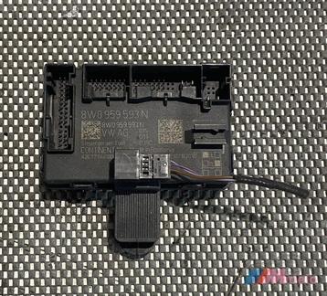AUDI A5 DEURVERGRENDELING MODULE RECHTS VOOR 8W0959593N beschikbaar voor biedingen