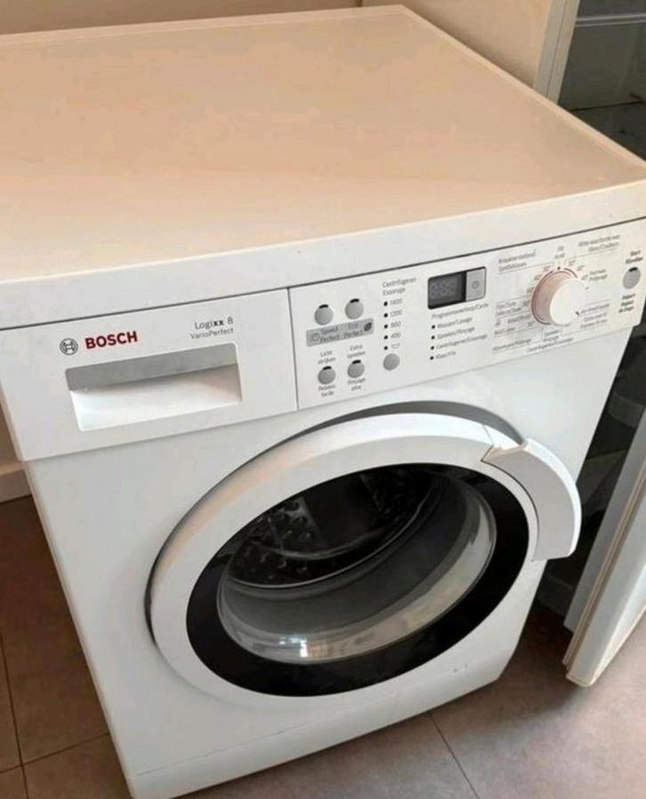 Wasmachine BOSCH Logixx 8kg Vario perfect, Electroménager, Lave-linge, Comme neuf, Chargeur frontal, 8 à 10 kg, Enlèvement