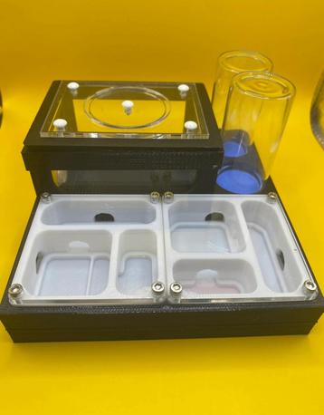 Groot 3D geprint nest met 2 nestdelen en buitenwereld beschikbaar voor biedingen