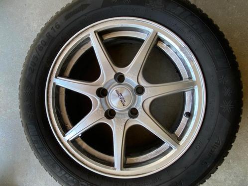A vendre 4 Pneus hiver sur jantes, Auto-onderdelen, Banden en Velgen, Band(en), Winterbanden, 16 inch, 205 mm, Personenwagen, Gebruikt