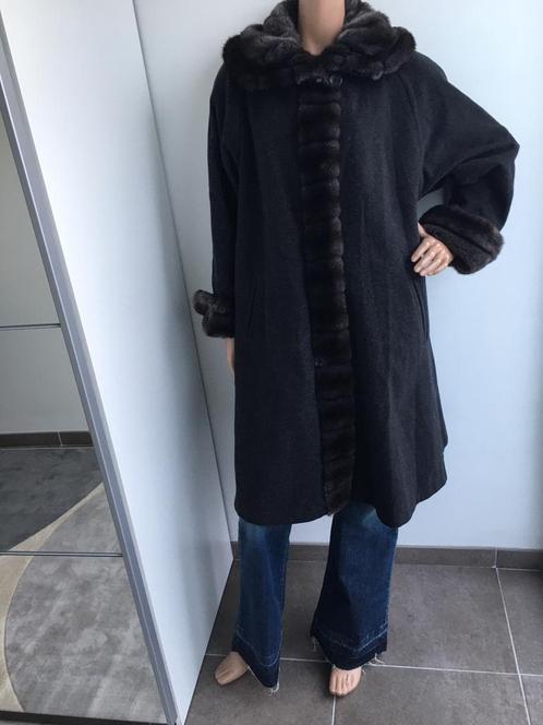 Envoi possible. Manteau en laine vraie fourrure.Taille 40, Vêtements | Femmes, Vestes | Hiver