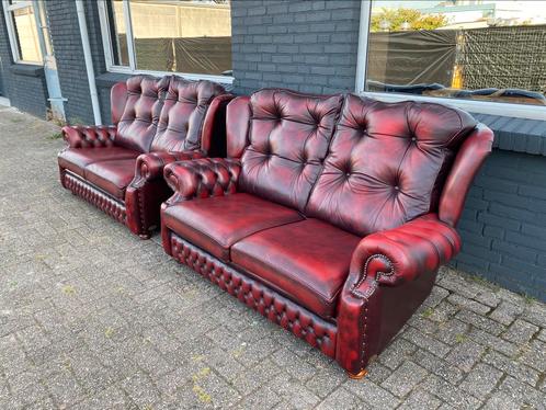 Springvale Chesterfield 3+2 zetels oxblood GRATIS GELEVERD, Maison & Meubles, Canapés | Repose-pieds & Poufs, Cuir, Enlèvement ou Envoi