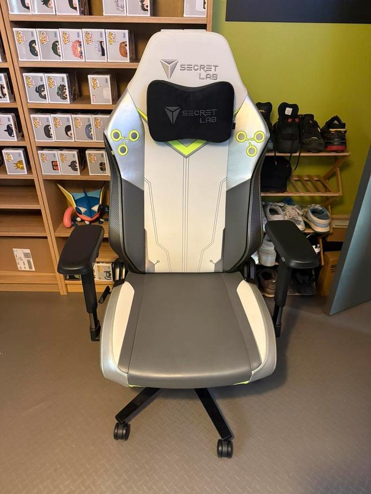Secretlabs gaming chair Genji Overwatch, Huis en Inrichting, Bureaustoelen, Zo goed als nieuw, Bureaustoel, Grijs, Gaming bureaustoel