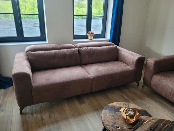 Driezitzetel in chocolade bruin, Huis en Inrichting, Zetels | Complete zithoeken, Zo goed als nieuw, Ophalen