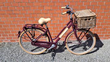Meisjes of damesfiets beschikbaar voor biedingen