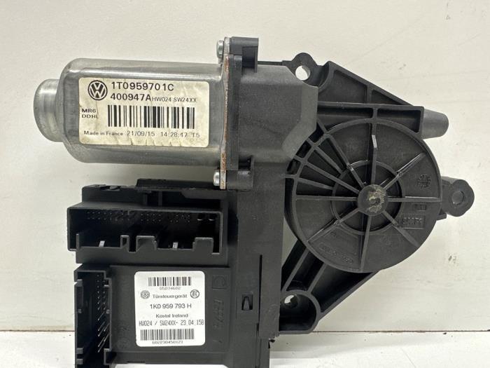 Raammotor Portier van een Volkswagen Caddy, Auto-onderdelen, Carrosserie, Volkswagen, Gebruikt, 3 maanden garantie, Ophalen of Verzenden