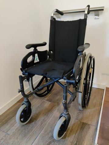 Rolstoel beschikbaar voor biedingen