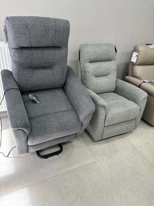 ACTIF ! FAUTEUIL INCLINABLE ÉLECTRIQUE AVEC FONCTION DE LEVA, Maison & Meubles, Fauteuils, Neuf, Tissus, Enlèvement ou Envoi