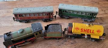 MARKLIN schaal O, lot van 1 locomotief en 3 wagens beschikbaar voor biedingen