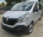 Renault trafic Passenger confort - 106.320km - 04/2018 - €6, Autos, Renault, Carnet d'entretien, 70 kW, 1598 cm³, Tissu