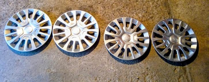 Enjoliveurs Toyota 16 pouces Neuf, Autos : Pièces & Accessoires, Pneus & Jantes, 16 pouces, Enlèvement
