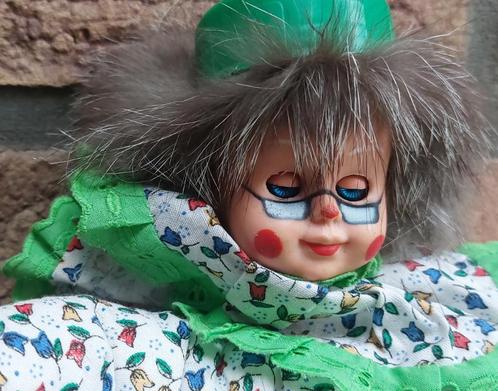 3 clowns + stoeltje - Als nieuw - Houten handen & voeten, Verzamelen, Poppen, Zo goed als nieuw, Overige typen, Ophalen of Verzenden