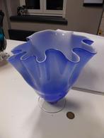 vase murano de couleur bleue, Antiquités & Art, Antiquités | Vases, Enlèvement ou Envoi