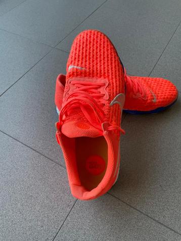 Nike zaalvoetbal schoenen beschikbaar voor biedingen