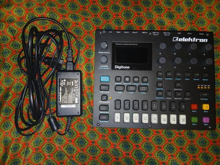 Elektron Digitone, Musique & Instruments, Synthétiseurs, Comme neuf, Autres nombres, Autres marques, Avec connexion MIDI, Enlèvement