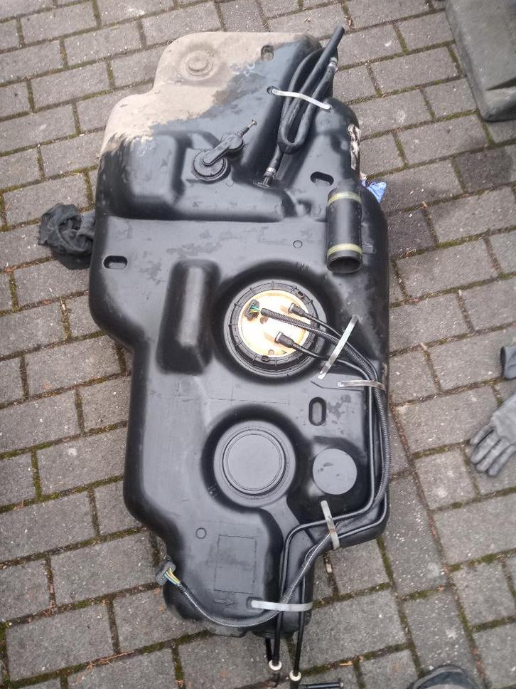 Réservoir diesel PSA, Autos : Pièces & Accessoires, Pompes à essence, Utilisé, Enlèvement