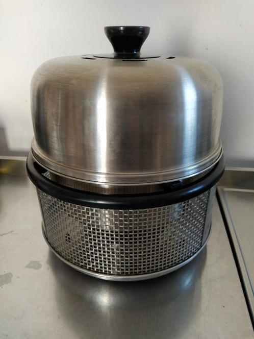 COBB tafelbarbecue, Tuin en Terras, Houtskoolbarbecues, Zo goed als nieuw, Met accessoires, Ophalen of Verzenden