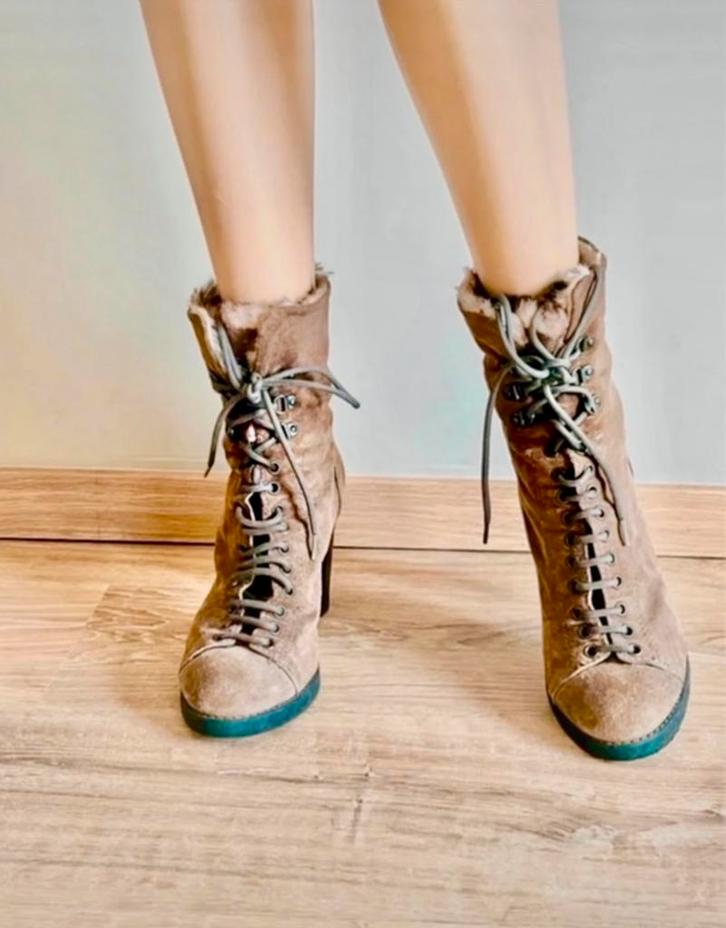 Bottines Fourrées à Talons Jeannot – Élégance & Confort  39, Vêtements | Femmes, Chaussures, Comme neuf, Boots et Botinnes, Brun