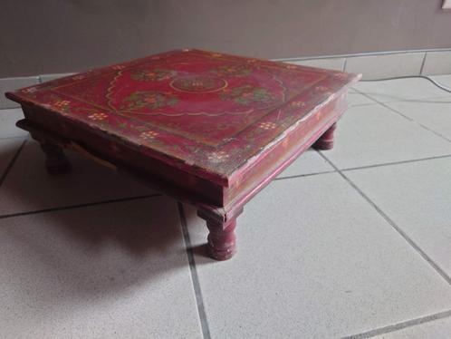 2 mooie indische bijzettafeltjes, Huis en Inrichting, Tafels | Bijzettafels, Gebruikt, Vierkant, Minder dan 45 cm, Hout, Ophalen