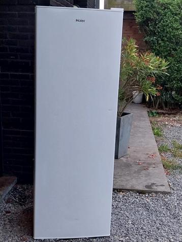 Haier diepvrieskast HUZ-676W – 7 laden – goed werkend  beschikbaar voor biedingen