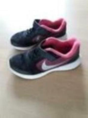 zwart-roze loopschoenen - Nike - maat 31,5 beschikbaar voor biedingen