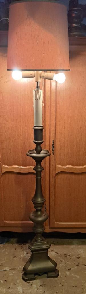 kerkkandelaar lodewijk XIV stijl gemonteerd als staande lamp beschikbaar voor biedingen