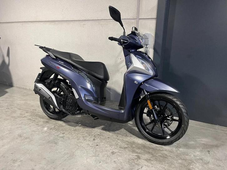SYM Symphony ST 125 (bj 2023), Motoren, Motoren | Overige merken, Bedrijf, Scooter
