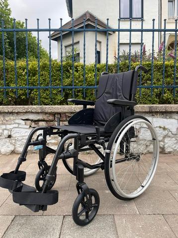 Invacare Esprit 3 opvouwbare rolstoel nieuwstaat beschikbaar voor biedingen