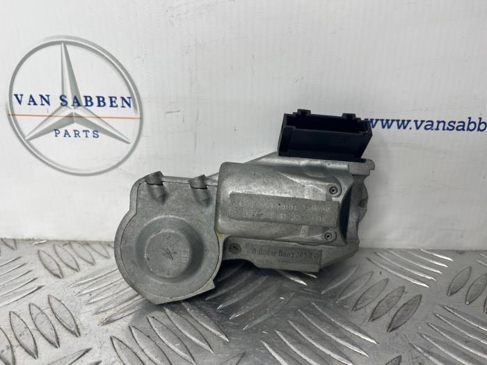 Serrure de contact électronique d'un Mercedes Sprinter, Autos : Pièces & Accessoires, Autres pièces automobiles, Mercedes-Benz