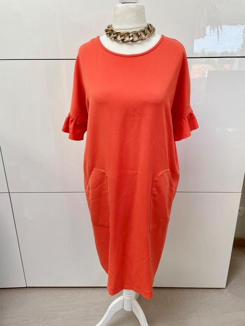 Oranje kleedje Julia June - maat 42, Kleding | Dames, Jurken, Zo goed als nieuw, Maat 42/44 (L), Oranje, Boven de knie, Verzenden