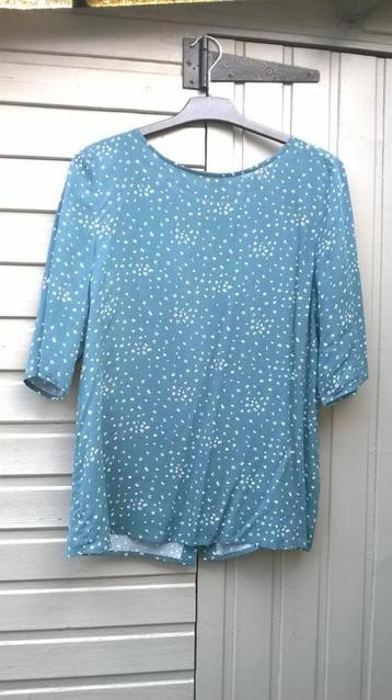 blouse beschikbaar voor biedingen
