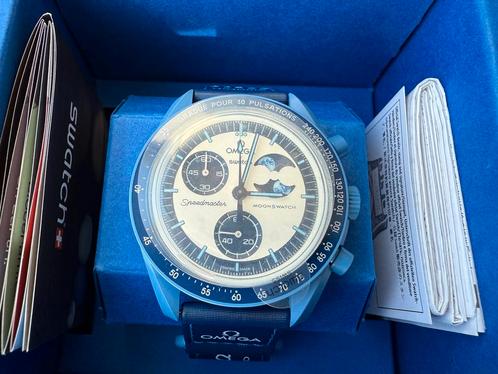 MISSION TO THE SUPER BLUE MOONPHASE SWATCH OMEGA, Handtassen en Accessoires, Horloges | Heren, Nieuw, Polshorloge, Omega, Kunststof