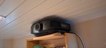 Sony VPL-HW65ES beamer beschikbaar voor biedingen