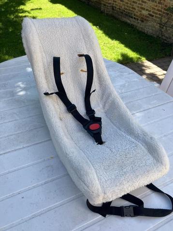 Babyschaal voor fietskar of bakfiets beschikbaar voor biedingen