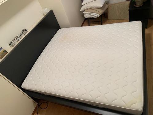 Lit double Ikea - Ikea double bed, Maison & Meubles, Chambre à coucher | Lits, Comme neuf, Queen size, 180 cm, 200 cm, Bois, Noir