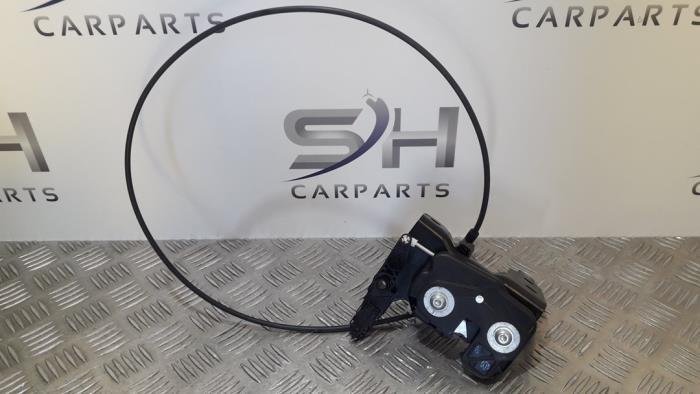 Serrure banquette arrière d'un Mercedes E-Klasse, Autos : Pièces & Accessoires, Habitacle & Garnissage, Mercedes-Benz, Utilisé