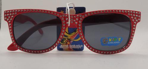 lunettes de soleil enfants et adultes haute qualité, Handtassen en Accessoires, Zonnebrillen en Brillen | Dames, Nieuw, Bril, Overige merken